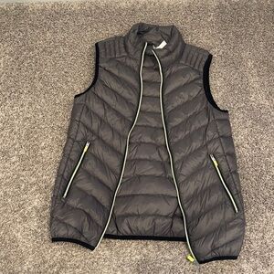 Fabletics Women's Down Puffer Vest Size XS Full Zip Gray Pockets